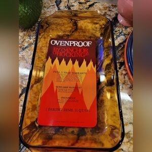 NOS NWT ANCHOR HOCKING AMBER 1.5 QT CASSEROLE